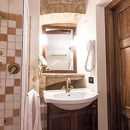 住宿加早餐酒店 Domus In Castro Montecchio (Perugia)